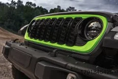 The 2027 Jeep® Wrangler Switchback, the 12th and final release in the Jeep brand’s Twelve 4 Twelve series, brings a bold new expression of Wrangler personalization to life with contrasting hood-and-door combinations, striking graphics and signature Gecko accents. Switchback culminates a yearlong celebration of Wrangler heritage, design, freedom and legendary 4x4 capability.